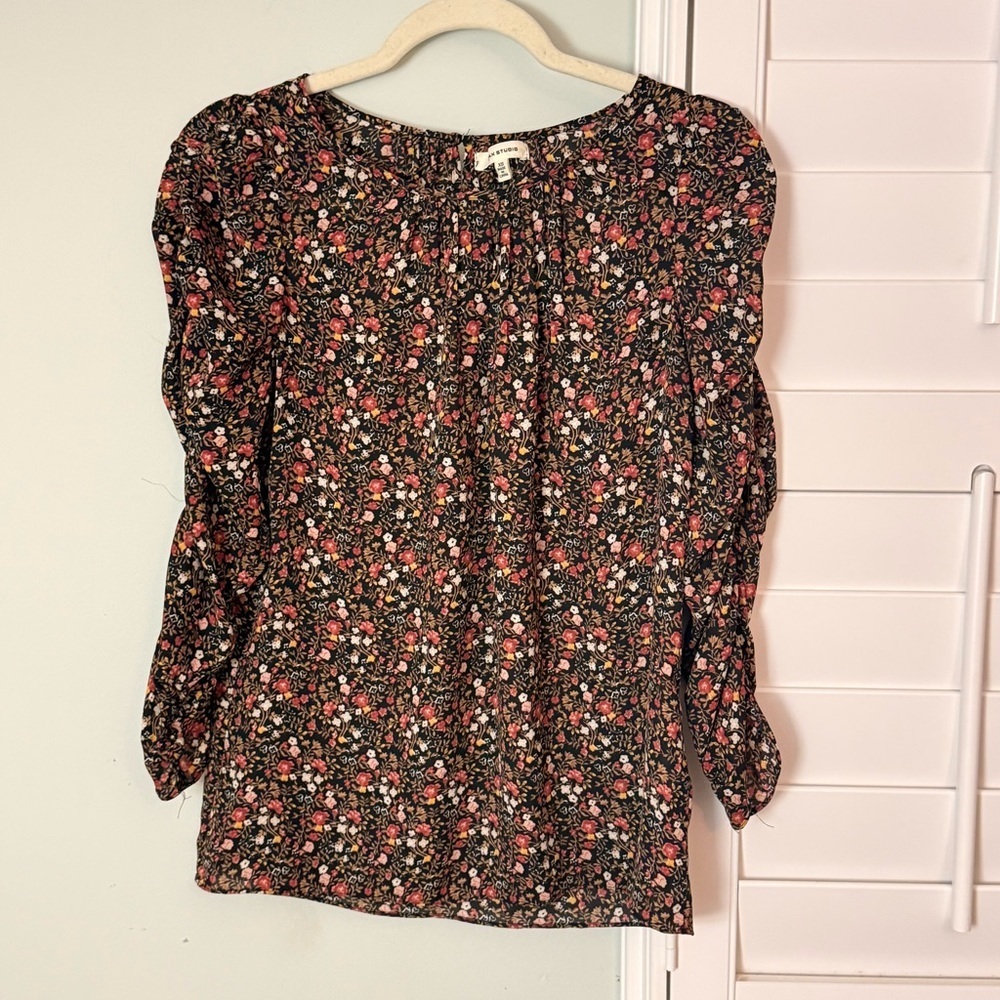 Max Studio Floral Long Sleeve Blouse Size XS - Picture 1 of 9